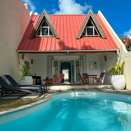Chic Home With Private Pool, 1 Min To Beach 马勒勒角 外观 照片