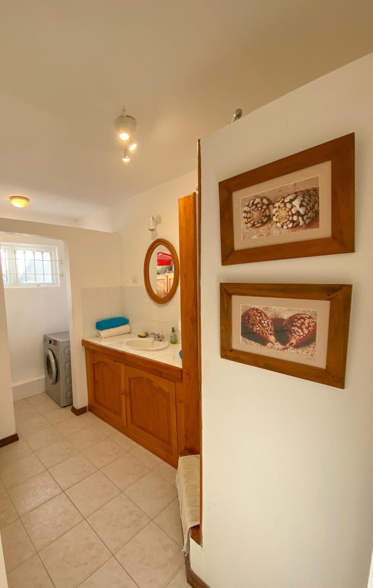 Chic Home With Private Pool, 1 Min To Beach 马勒勒角 外观 照片