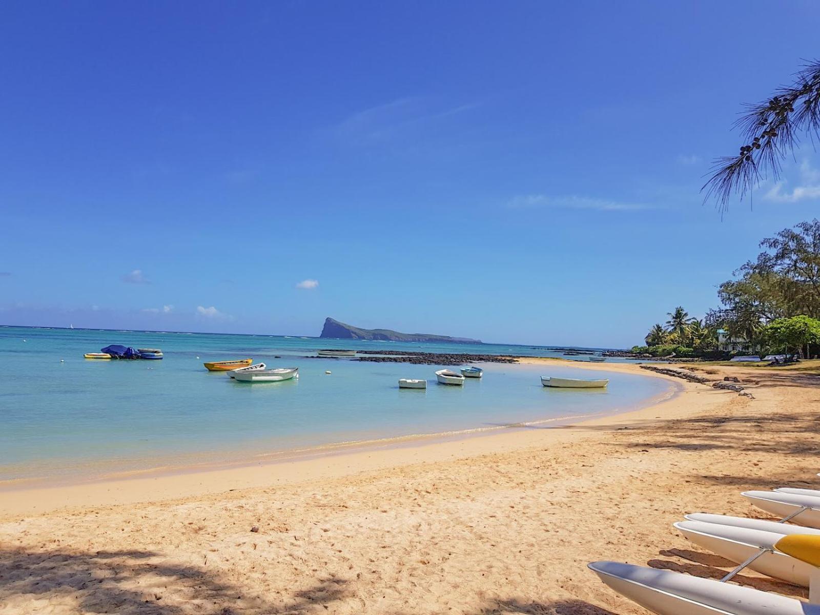 Chic Home With Private Pool, 1 Min To Beach 马勒勒角 外观 照片
